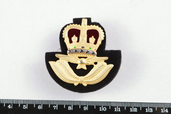 Royal Air Force officers cap badge
