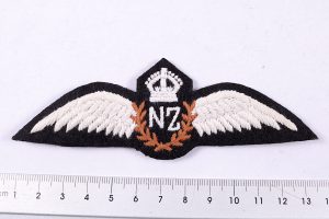 WW2 New Zealand pilot wings
